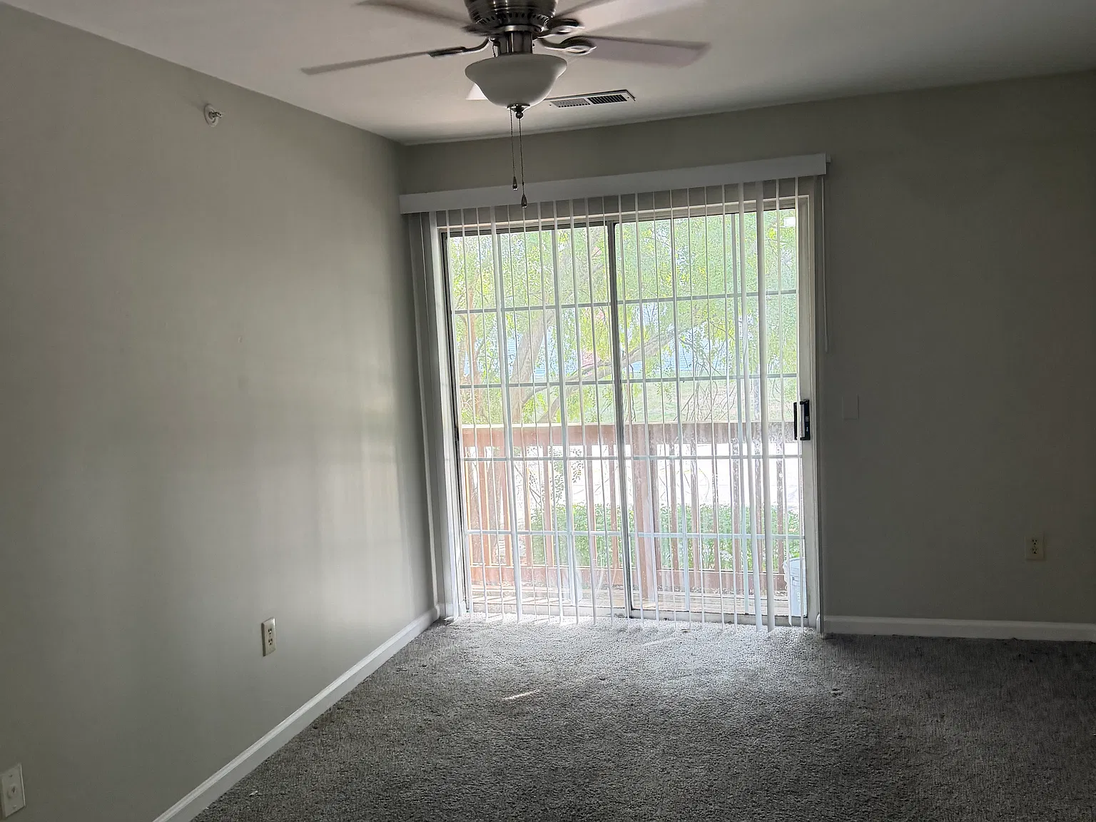 251 Simpson Ave — Photo 3