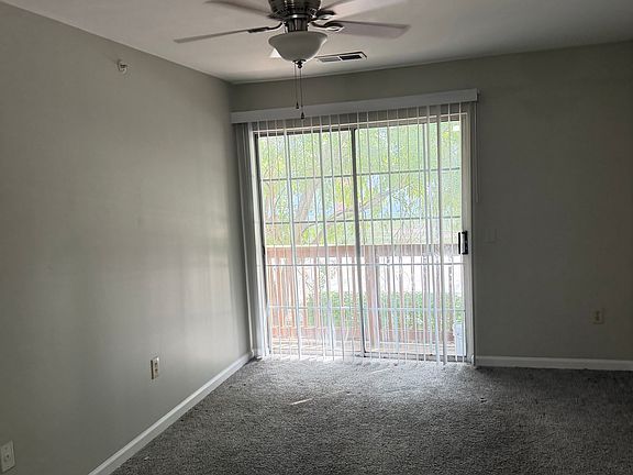 3rd image of 251 Simpson Ave APT 220