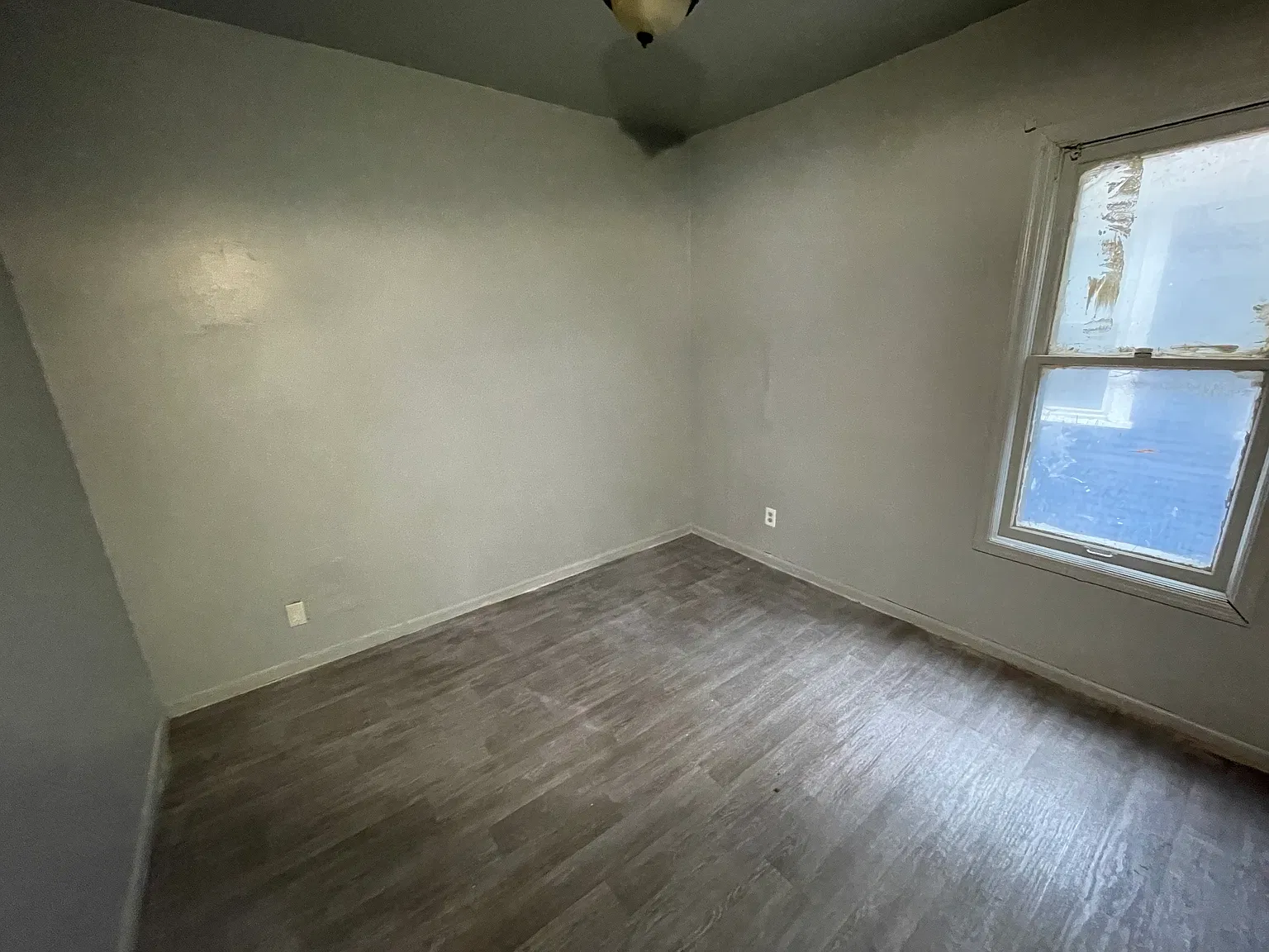 2 bed, 1100 sqft, $750 — Photo 4