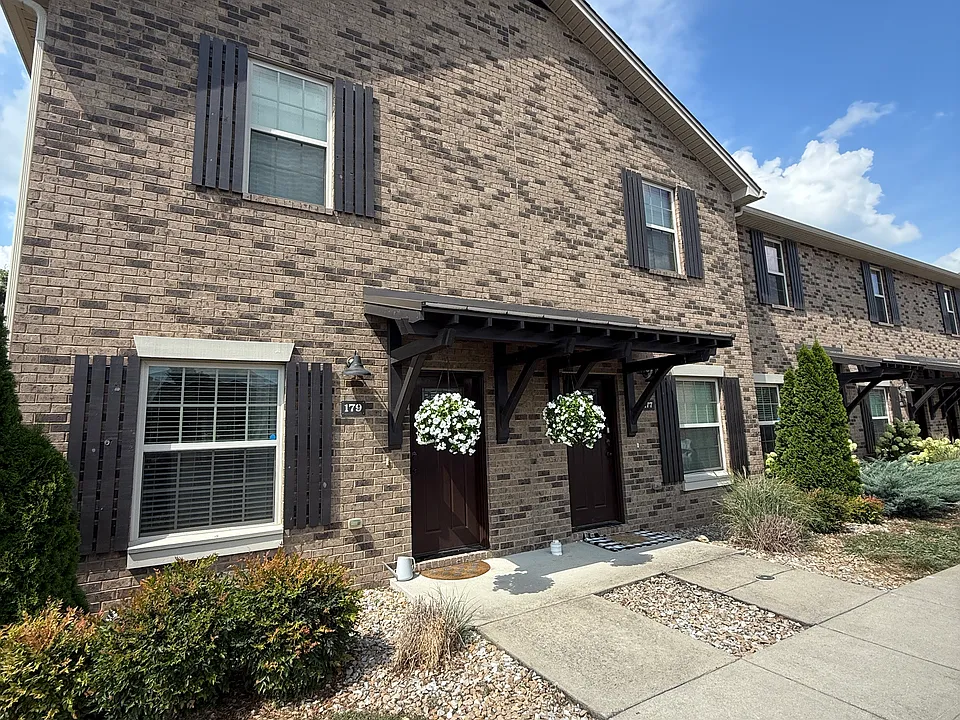 99 Copper Springs Cir #103