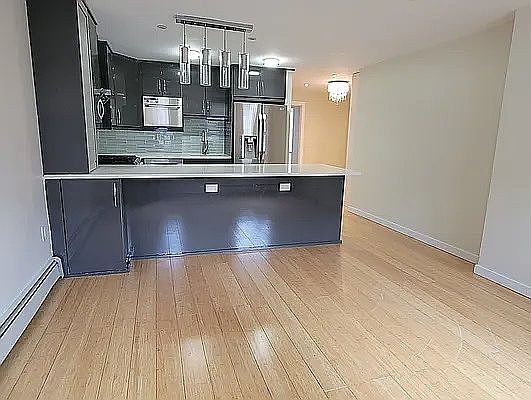 1st image of 365 Cumberland St Floor 1