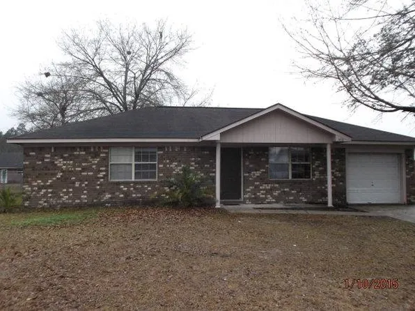 1456 Flo Zechman Dr, Hinesville, GA 31313