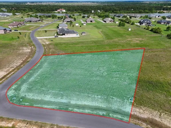 3139 Baneberry Rd, Lake Charles, LA 70607
