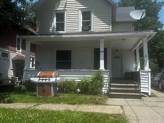 4th image of 312 Lord St