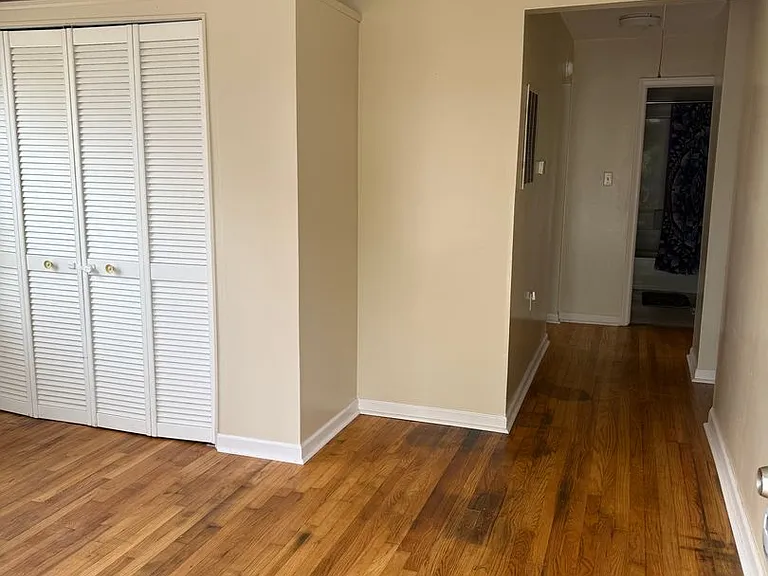 11228 Sherman Ave — Photo 3