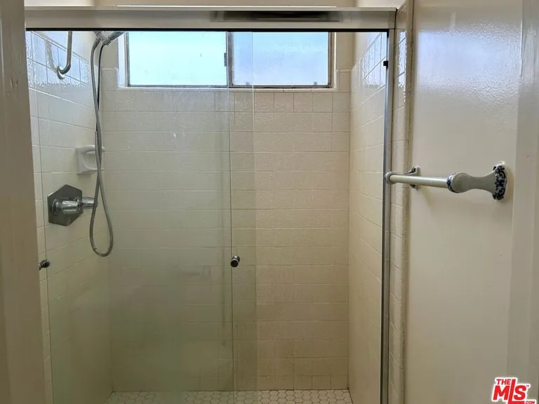 3741 Westwood Blvd #4 — Photo 16