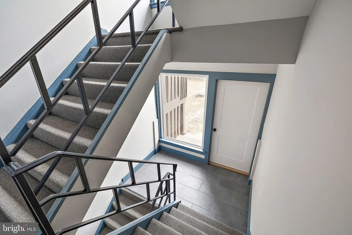 2 bed, $1,995 — Photo 4