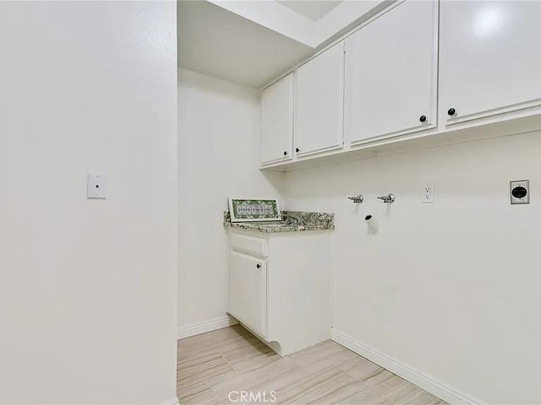 360 Calle Marseille — Photo 39