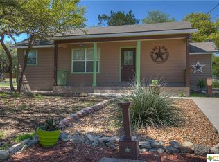 111 Slocum Dr, Canyon Lake, TX 78133