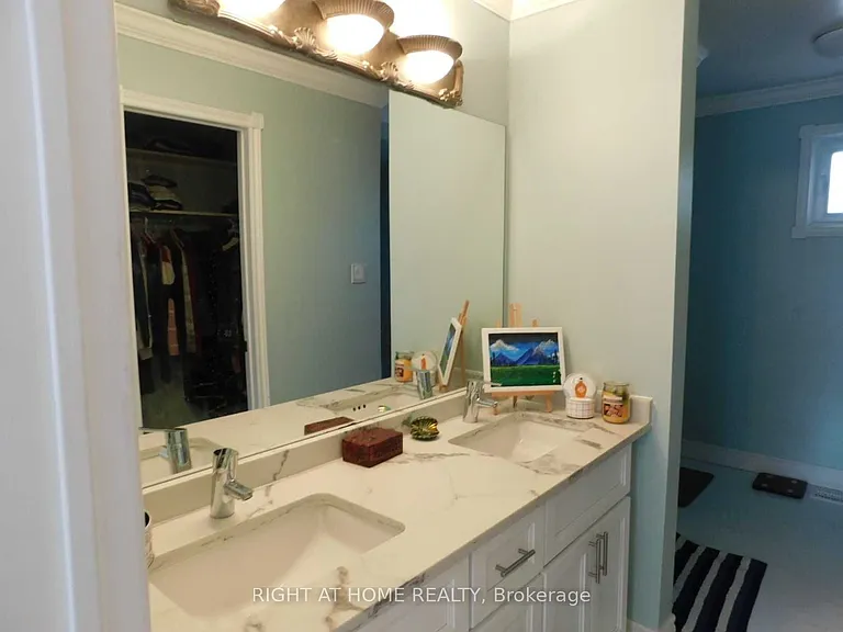 128 William Stephenson Dr — Photo 19