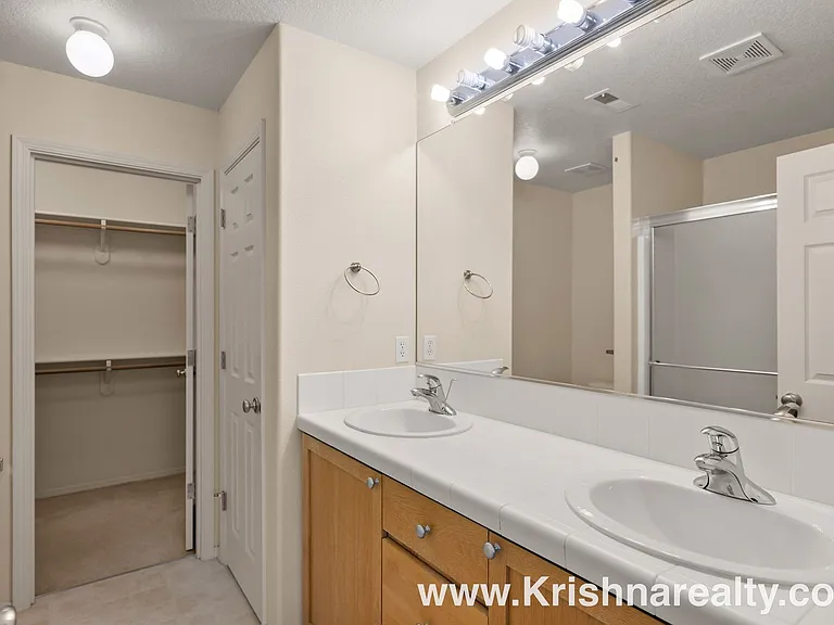 6006 NE Maidstone St — Photo 19