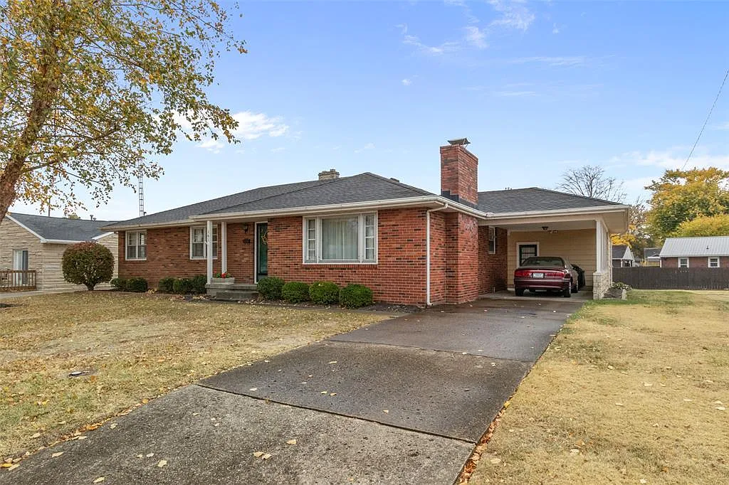 161 W Harrison Dr photo 1