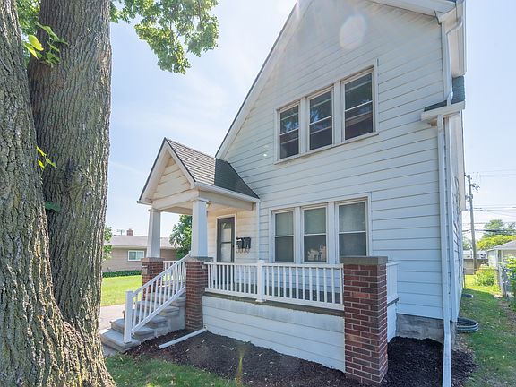 2nd image of 23759 Carlisle Ave