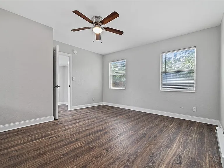 917 30th Ave N #4 — Photo 3