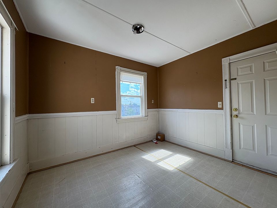 1st image of 603 Silver St #3R