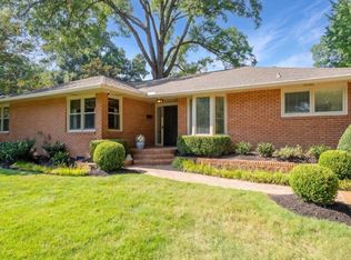 4688 Crossover Ln, Memphis, TN 38117