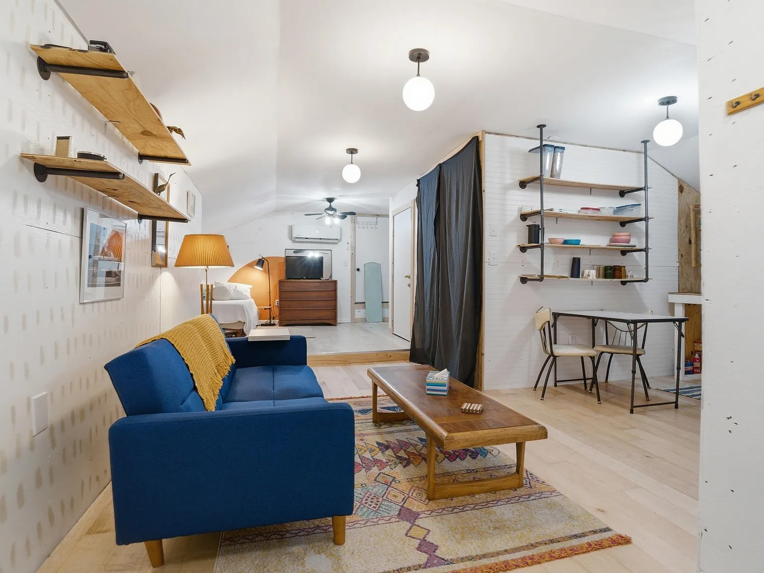 1 bed, 561 sqft, $1,100 — Photo 3