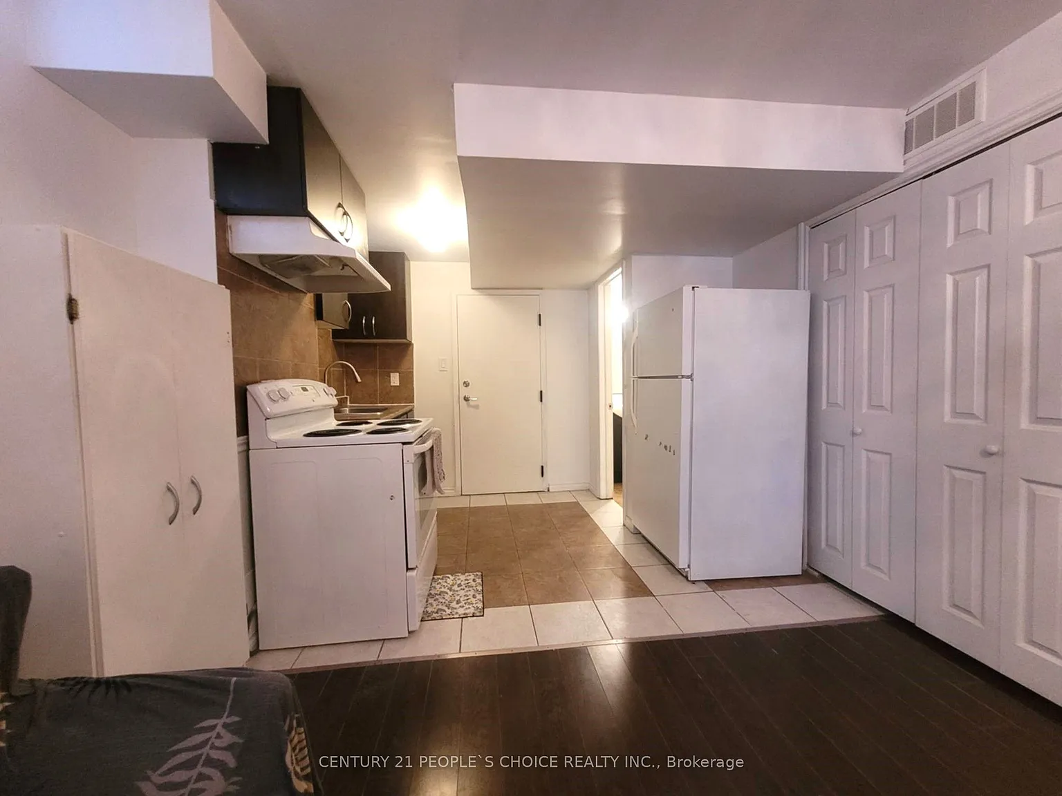 2 bed, $1,600 — Photo 3