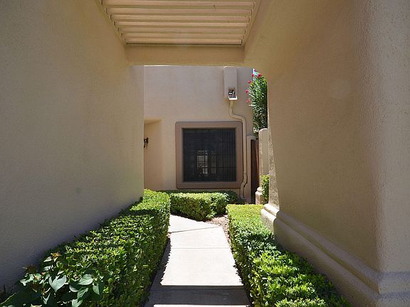 3rd image of 8865 E MEADOW HILL Drive