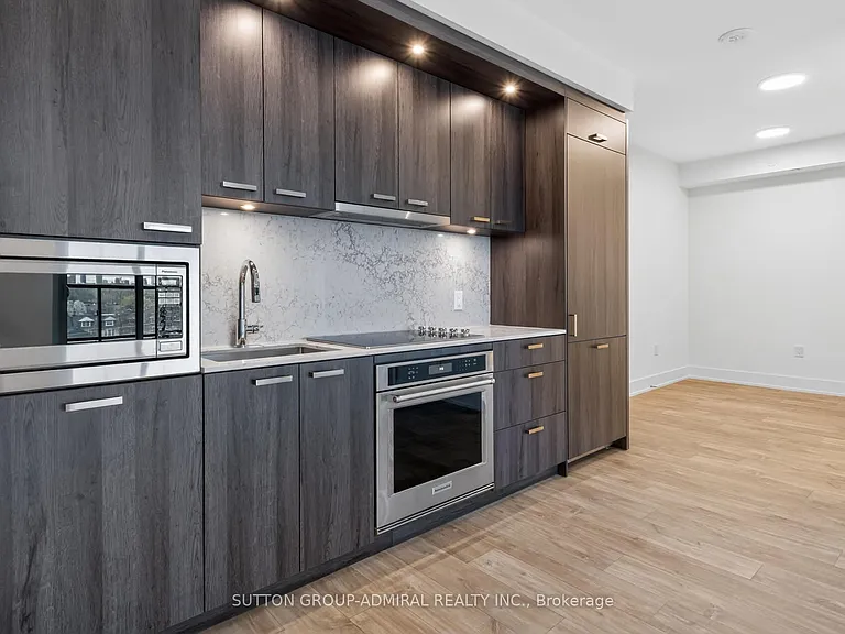 858 Dupont St #534 — Photo 13