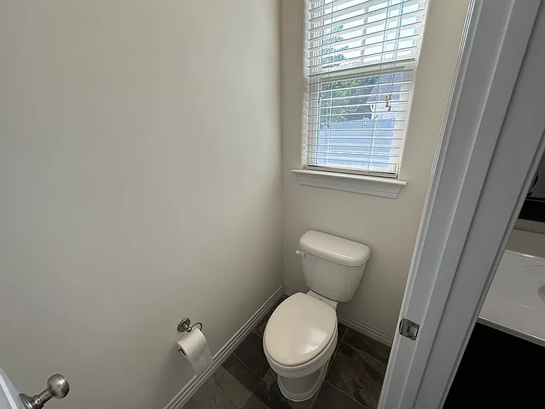 2212 Martlet Ln — Photo 26