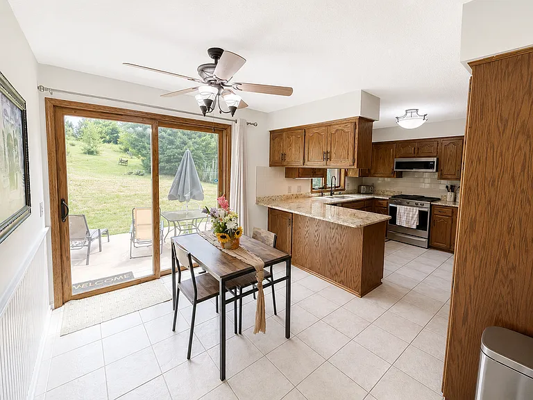 Kitchen & Dining Room