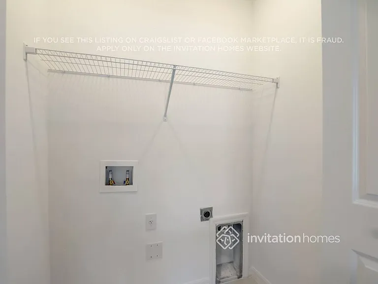 2029 E Landings Way — Photo 16