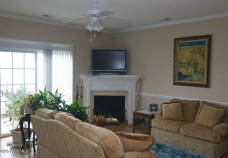 101 Fosbury Way #A — Photo 3