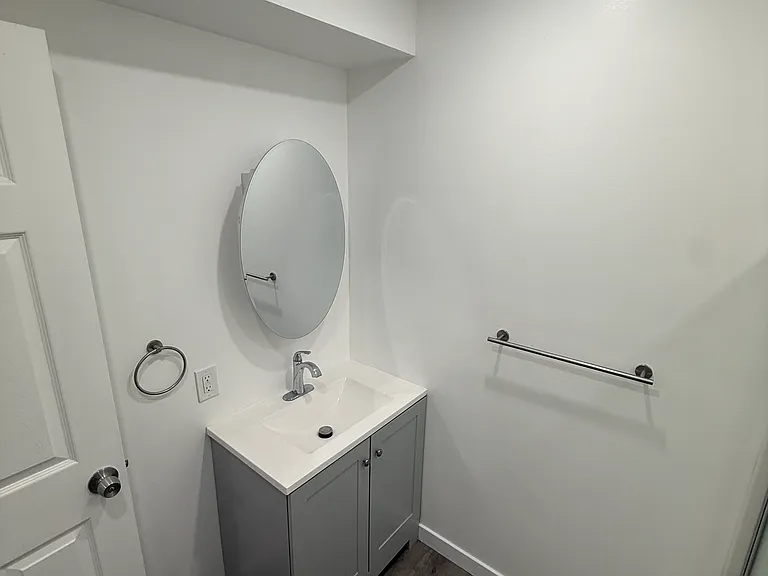 483 E Osgood St #C — Photo 14