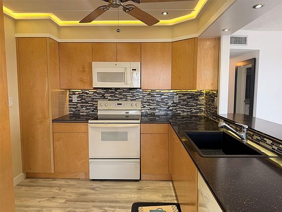 3rd image of 10777 W Sample Road #706