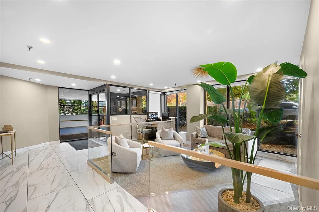 2 bed, 1.5 bath, 1100 sqft, $4,250 — Photo 3