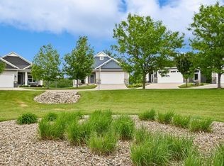 2245 Tranquil Ct NW, Cedar Rapids, IA 52405