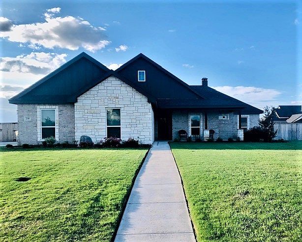 1st image of 218 Contera Ct
