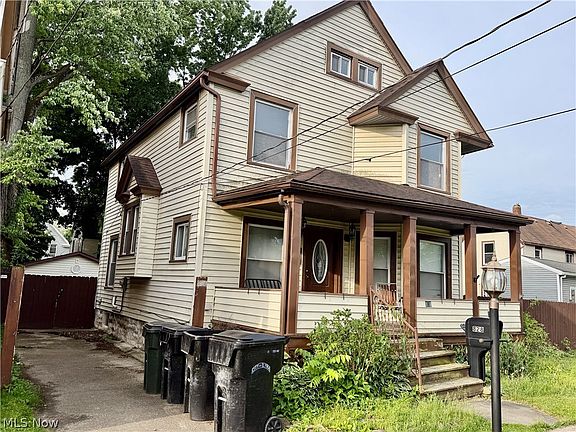 3rd image of 828 Broad St