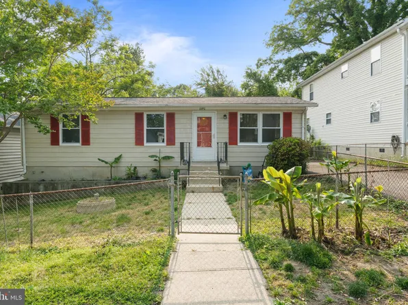 8730 D St, Chesapeake Beach, MD 20732