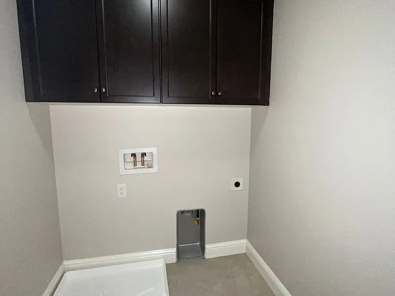 3923 W Jerome Ave — Photo 9