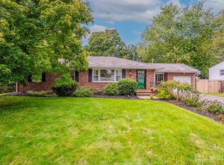 113 Spring Crest Dr, Hightstown, NJ 08520