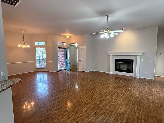 3rd image of 7720 Sandlewood Dr
