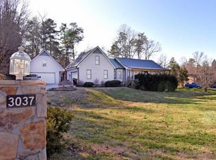 3037 Dixie Lee Cir, Lenoir City, TN 37772