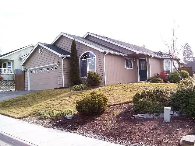 121 Wagon Wheel Dr photo 1