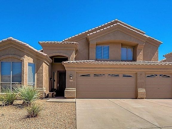 4 BEDROOMS + LOFT, 3000 SF