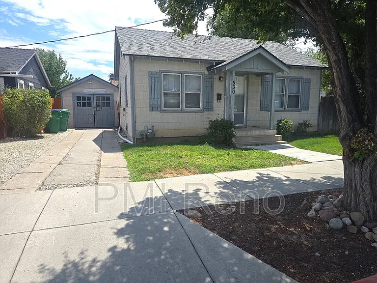 530 Burns St — Photo 1