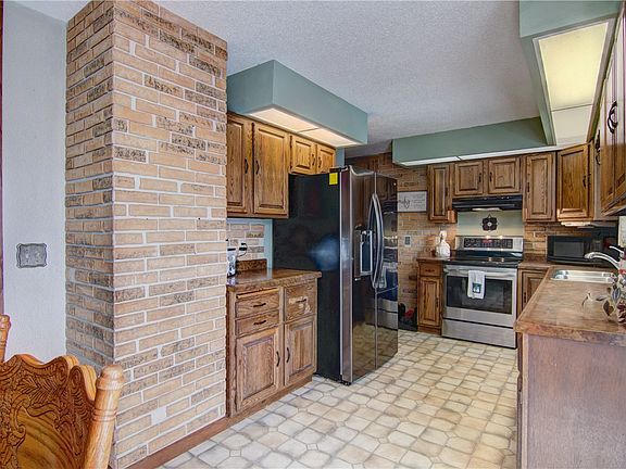 5th image of 1413 Bell Street