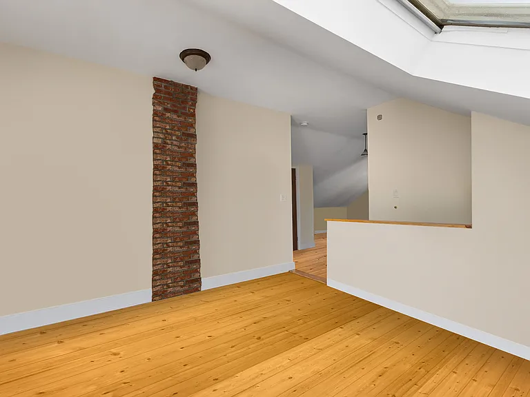 9 Hodges Ct #3 — Photo 2