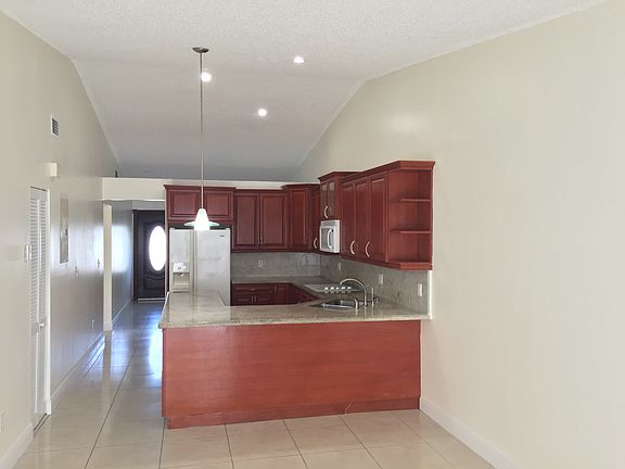 2nd image of 11471 NW 89th Ct