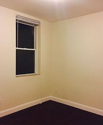 2nd image of 4618 Spruce St #1B