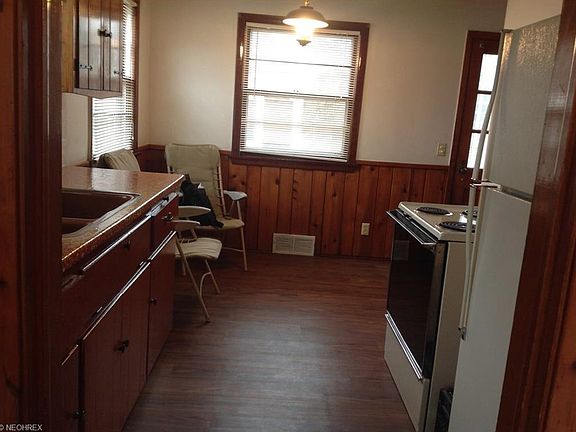 2nd image of 4360 W 143rd St