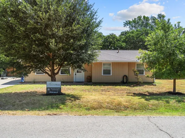 128 Lynn Dr, Azle, TX 76020