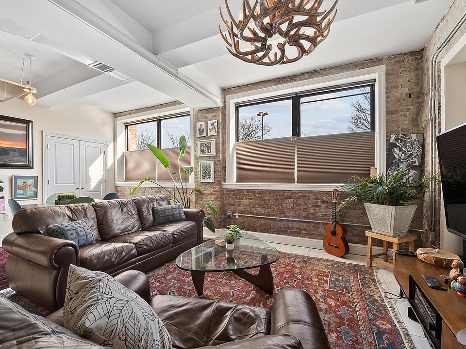 1st image of 300 Communipaw Ave APT 32