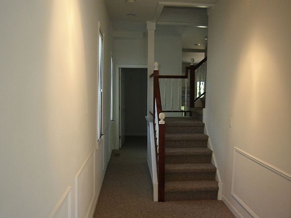 3rd image of 61 S Seymour Ave